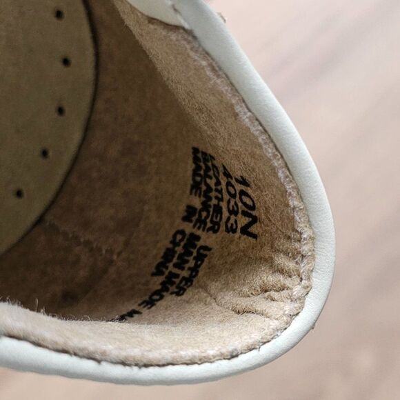 NEVER WORN SOFT SPOTS BONE WHITE GENUINE LEATHER LOAFERS SIZE 9.5 & 10N - Picture 12 of 16